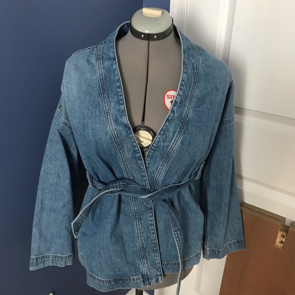 Madewell wrap denim jacket sz L
